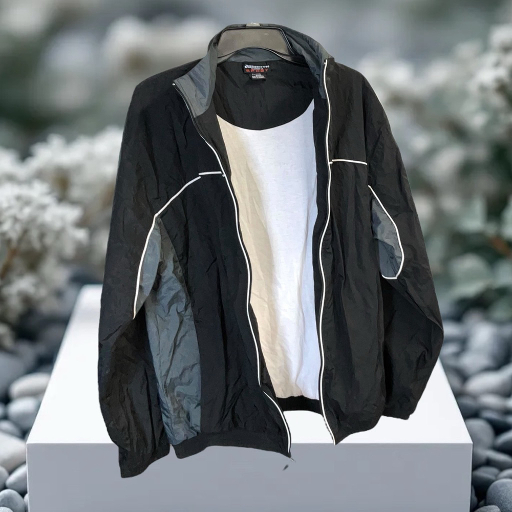 Sun River Vintage (?) Black, w Dark Gray & White Lined Windbreaker Jacket Men M